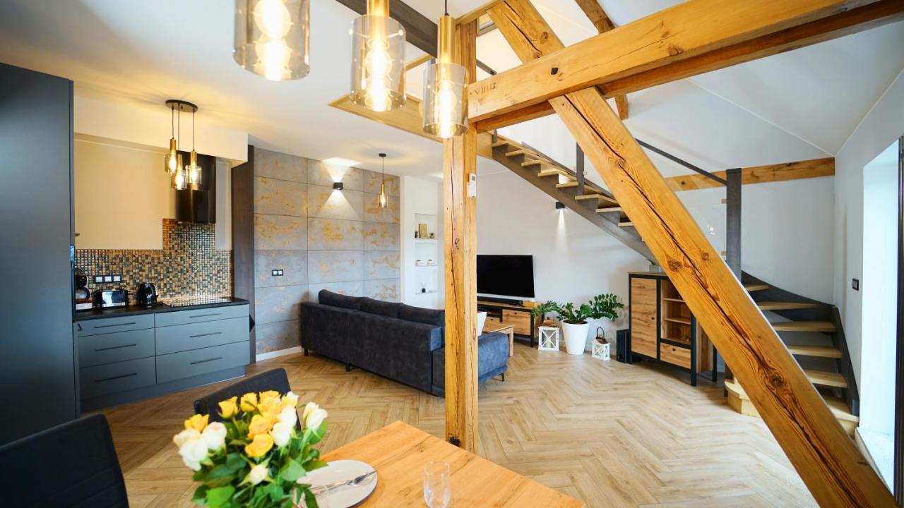 Apartamenty Everysky - Mickiewicza 30 เยเลเนียกูรา ภายนอก รูปภาพ